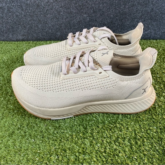 Flux footwear Women's Cream Sneakers - Picture 4 of 16